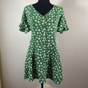 FOREVER 21 • Green / Floral • V Neck • Flutter Sleeve • Short Dress (Small)